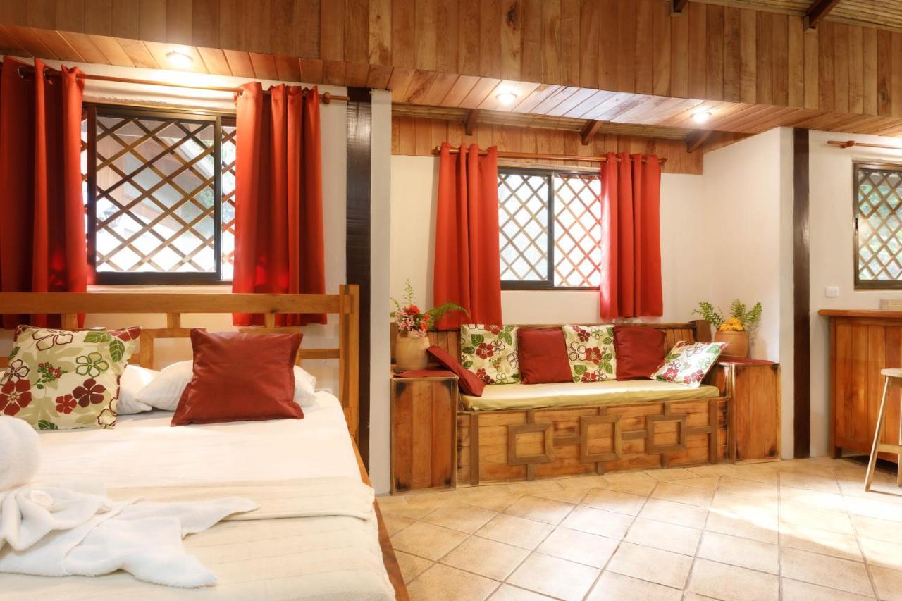 Hotel Casa Merlin Puerto Viejo de Talamanca 外观 照片