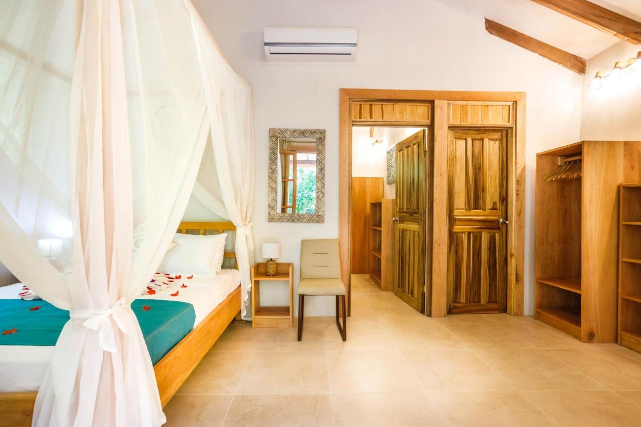 Hotel Casa Merlin Puerto Viejo de Talamanca 外观 照片