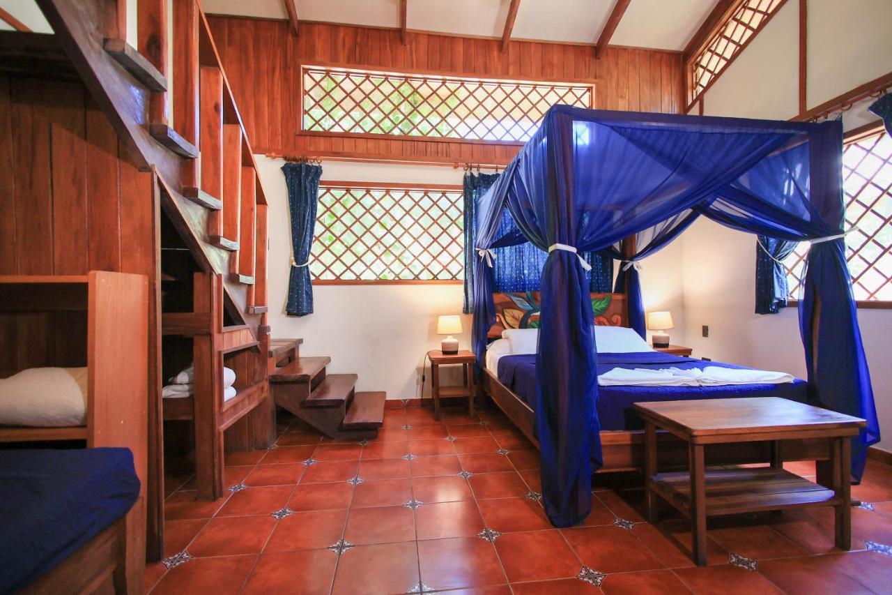 Hotel Casa Merlin Puerto Viejo de Talamanca 外观 照片