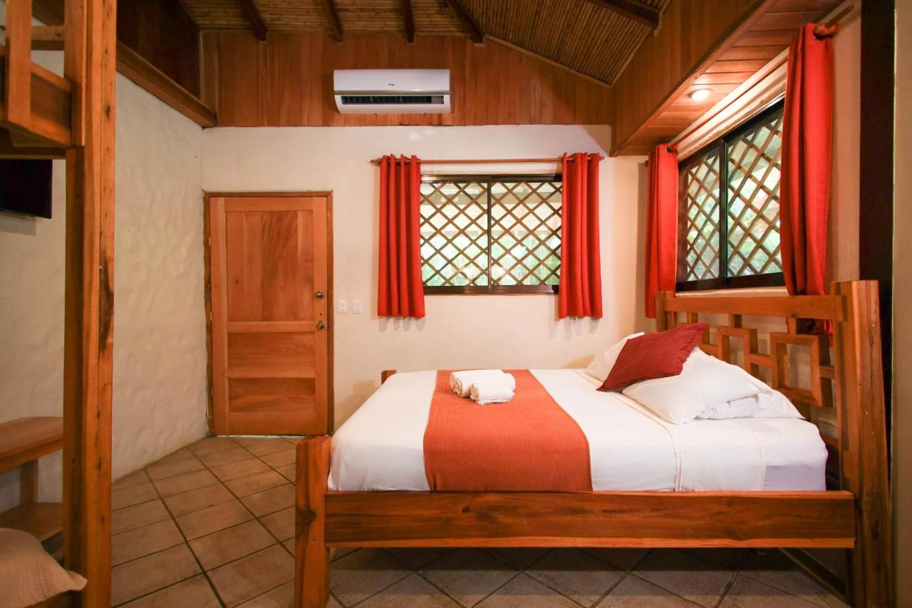 Hotel Casa Merlin Puerto Viejo de Talamanca 外观 照片