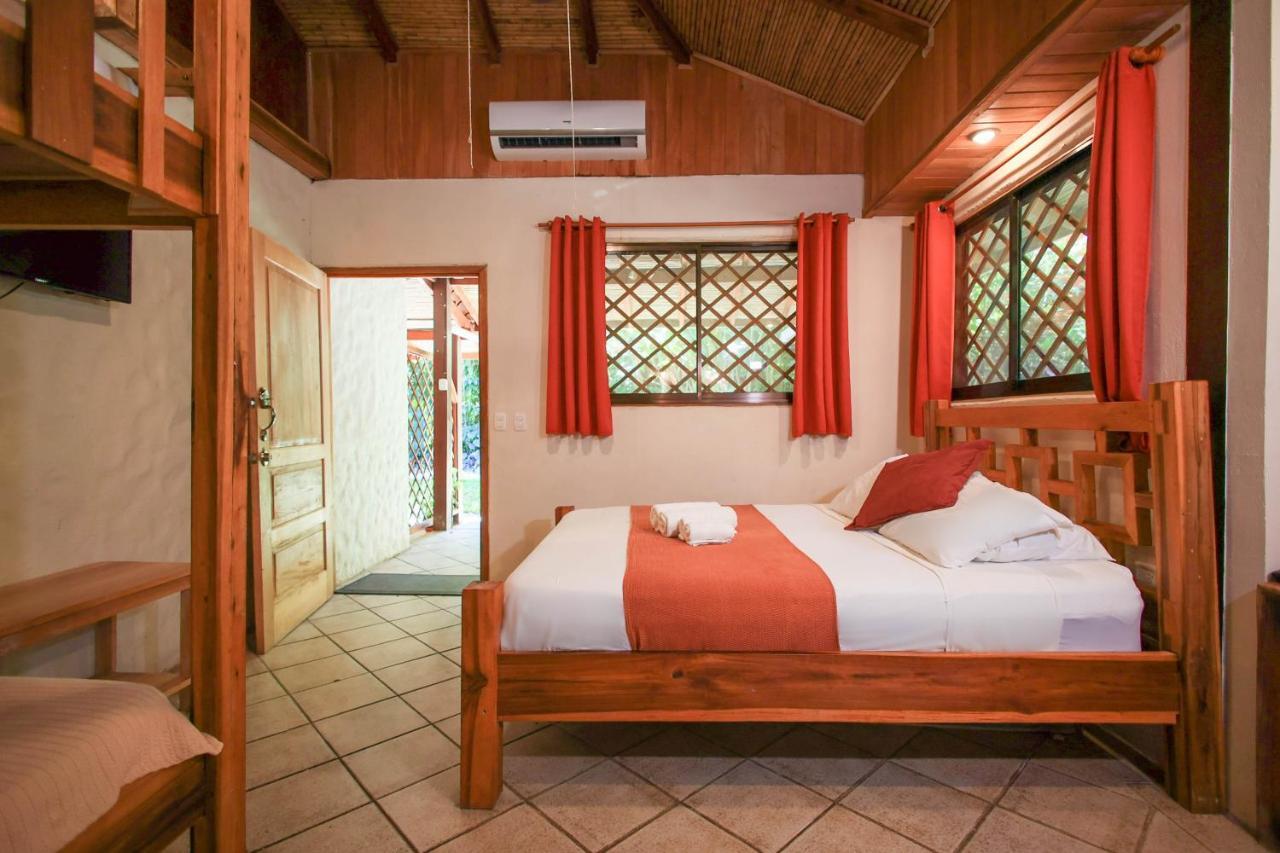 Hotel Casa Merlin Puerto Viejo de Talamanca 外观 照片